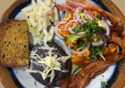 Huevos al albañil — bricklayers' eggs at zandoyo bed & breakfast